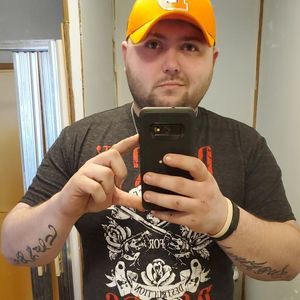 Meet your Posher, Dustin